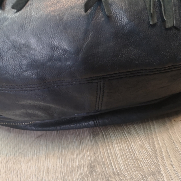 Vintage Fringed Crossbody Leather Saddle Bag - Picture 5 of 6